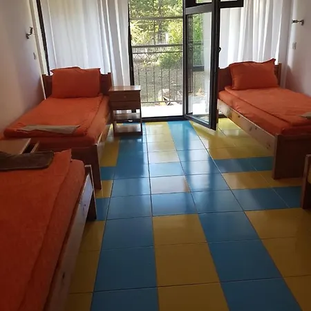 Почивна База Хелиос Hotel *