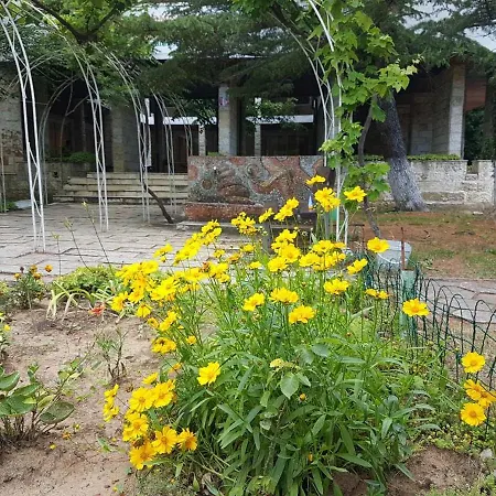 Почивна База Хелиос *